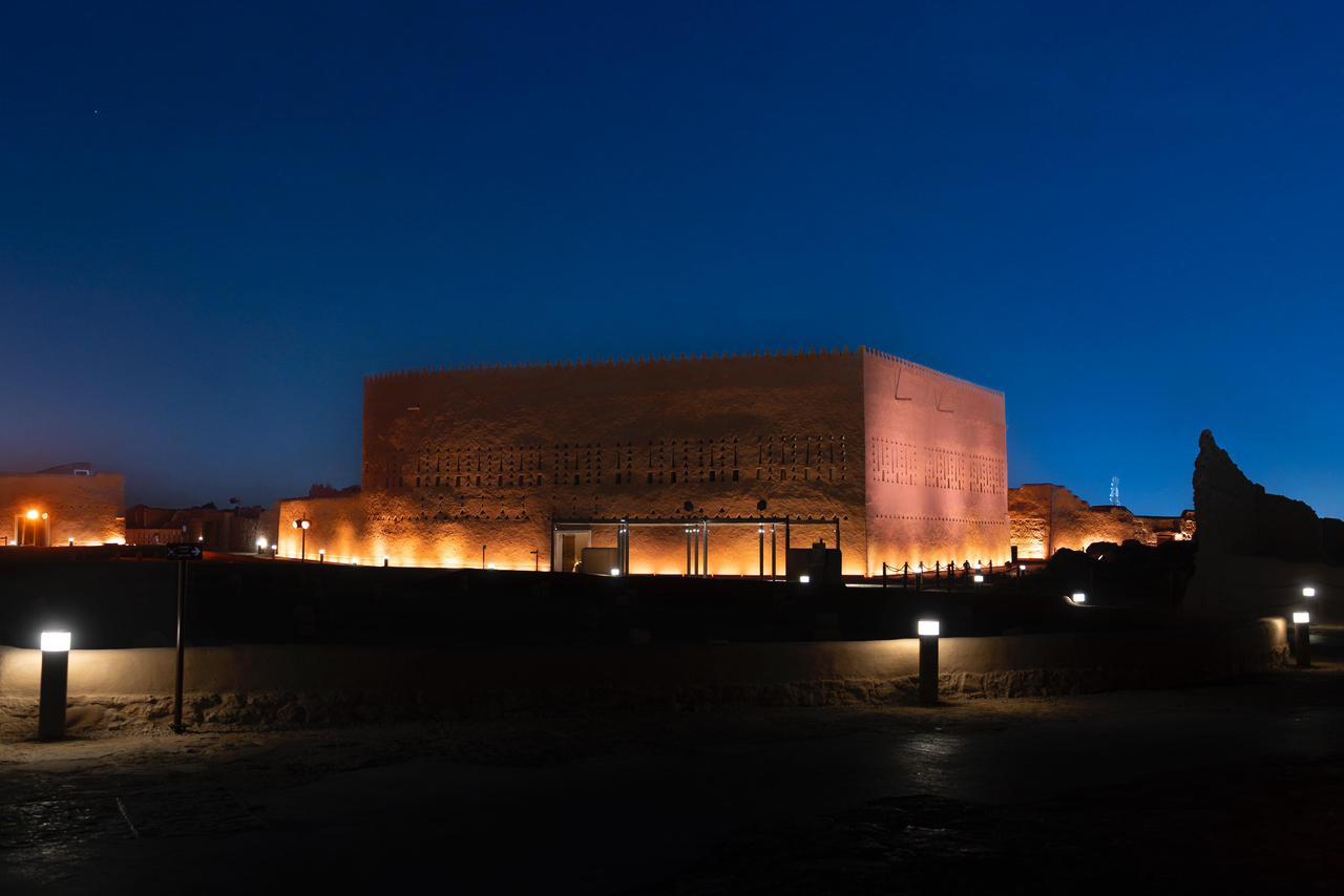 قصور للأئمة والأمراء تفتح أبوابها للمرة الأولى