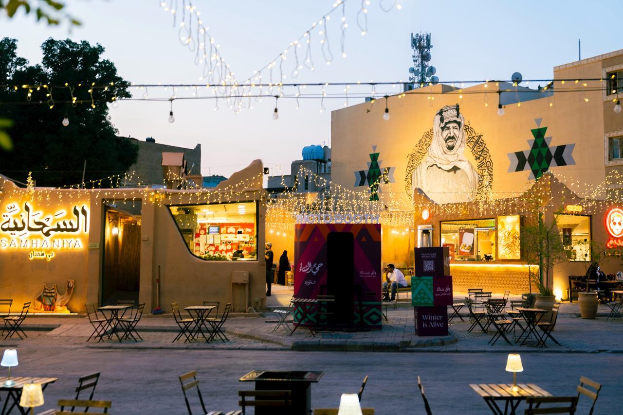 برنامج سمحان ينطلق بالعروض التمثيلية والإلقاء الشعري النجدي الأصيل